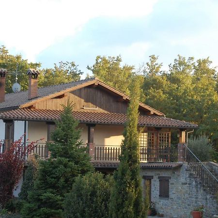 Agriturismo Countryhouse Le Giare Губбио Экстерьер фото