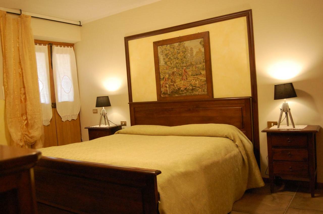Agriturismo Countryhouse Le Giare Губбио Экстерьер фото