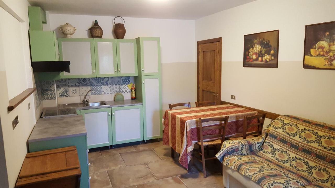 Agriturismo Countryhouse Le Giare Губбио Экстерьер фото